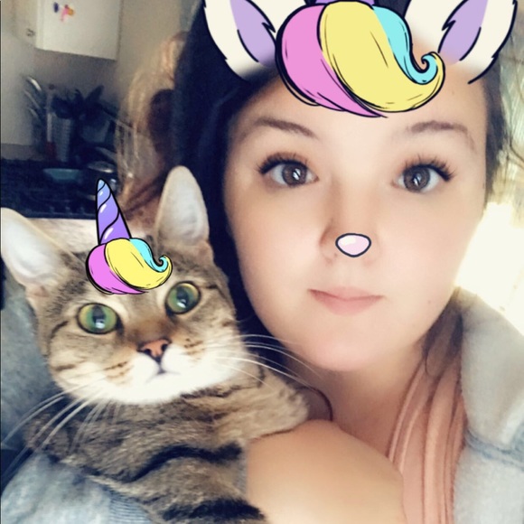 Meet your Posher, Brianna - Picture 1 of 1